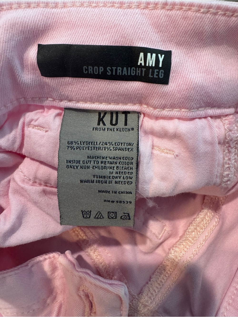 Kut from the Kloth Amy Cropped Straight Leg Jeans - Picture 3 of 6